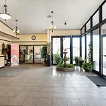 Oyo Hotel El Paso - University - 2 Mi From Las Palmas Medical Center